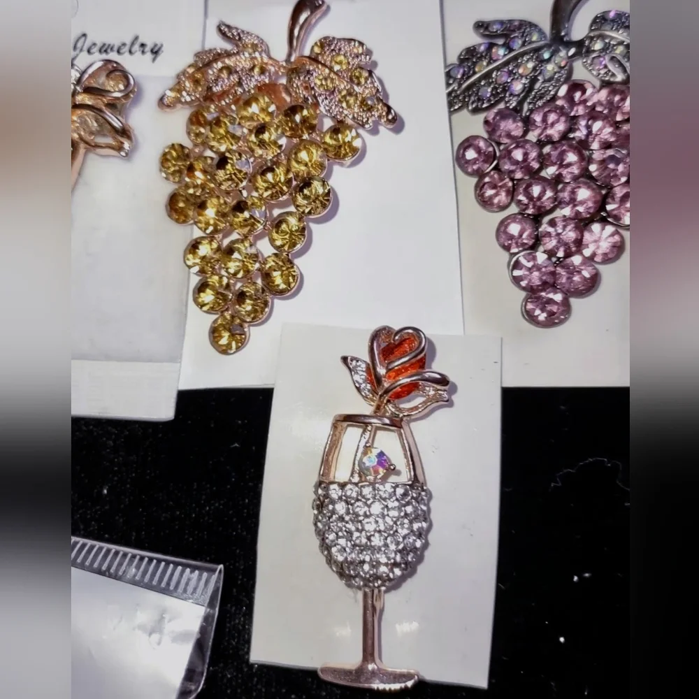 Rosegold Plated Austrian Crystal WineGlass Rose Stem Brooch